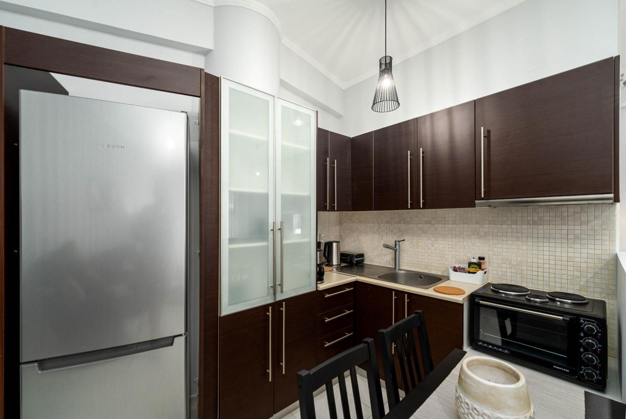Byron Luxury Apartments Aigio Exterior foto