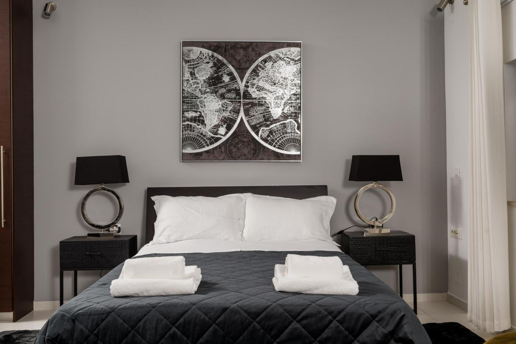 Byron Luxury Apartments Aigio Exterior foto